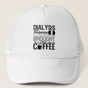 Dialysetechniker, der durch Kaffeekonephrologie Truckerkappe