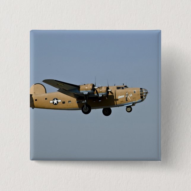 Diamant Lil B-24 Bomber, landend bei Oshkosh, Button (Vorderseite)