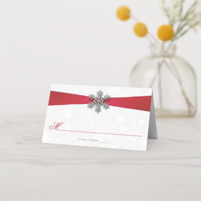 Diamante Snowflake & Red Ribbon Winter Wedding Platzkarte (Vorderseite)