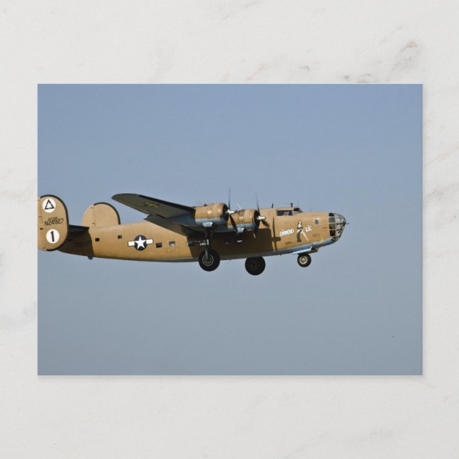 Diamond Lil B-24 Bomber, Landung in Oshkosh, Postkarte (Vorderseite)