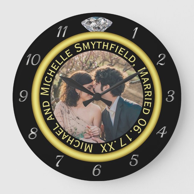 Diamond Wedding Ring Anniversary Foto Black Große Wanduhr (Vorderseite)