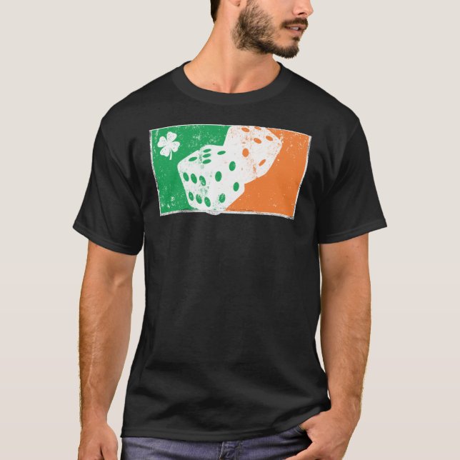Dice Game St Patrick's Day Irish Flag C Distressed T-Shirt (Vorderseite)