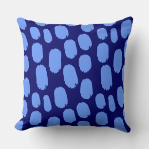 Dicke gestrichene Stellen - Baby Blue on Dark Blue Kissen