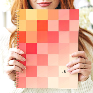 Dicke rosa Karton-Monogramm Planer