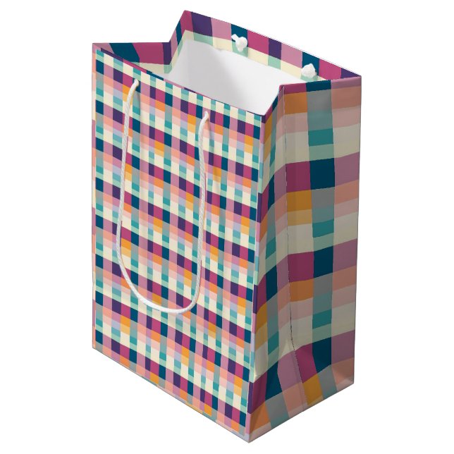 Dicke und lebendige geometrische Karierte Geschenk Mittlere Geschenktüte (Vorderseite Schrägansicht)