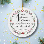 Dickens A Christmas Carol Scrooge Personalisiert Keramik Ornament<br><div class="desc">"Erleben Sie Ihre Urlaubstraditionen mit unserem bezaubernden Weihnachtsgeschmack, einer herzlichen Hommage an Charles Dickens geliebtes Meisterwerk "Ein Weihnachtslied". Dieser zeitlose Sake erlaubt es Ihnen, den Namen Ihrer Familie hinzuzufügen, was ihn zu einem gepflegten Teil Ihrer Feierlichkeiten und einer Erinnerung des wahren Geistes der Saison macht. Dieses im klassischen und traditionellen...</div>