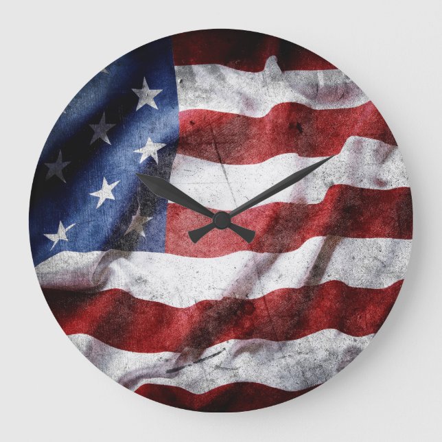 Die amerikanische Fahne schmiegen. Große Wanduhr (Vorderseite)