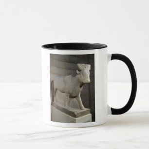 Die API Stier, vom Serapeum, Memphis Tasse