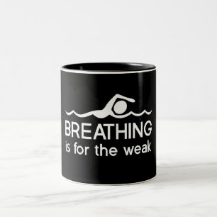 Die Atmung ist für das schwache Zweifarbige Tasse