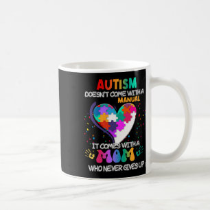 Die Autismus-Mama kommt nicht mit einem manuellen  Kaffeetasse