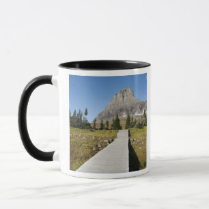 Die Bahn zur Ansicht von verstecktem See Tasse