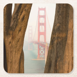 Die Bäume Golden gate bridges von übersehen Rechteckiger Pappuntersetzer