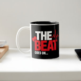 Die Beat geht auf Herz-Operation Überlebende Herzs Zweifarbige Tasse