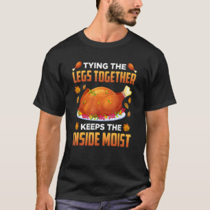 Die Beine zusammenbinden Behalte im Inneren feucht T-Shirt