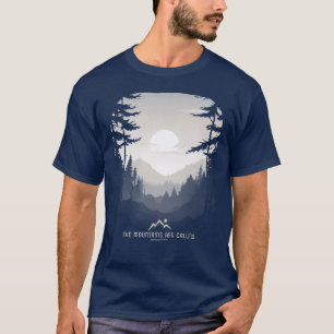 Die Berge nennen den Grafischen Waldnebel T-Shirt