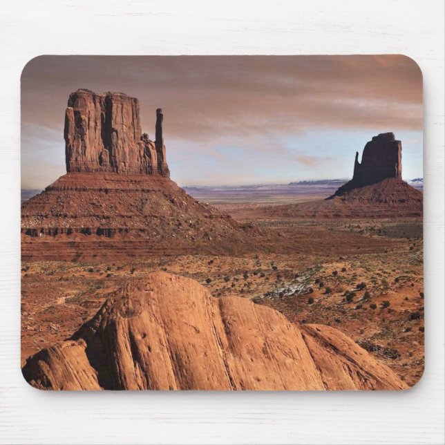 Die berühmten Mesas des Monument Valley, Utah. Mousepad (Vorne)
