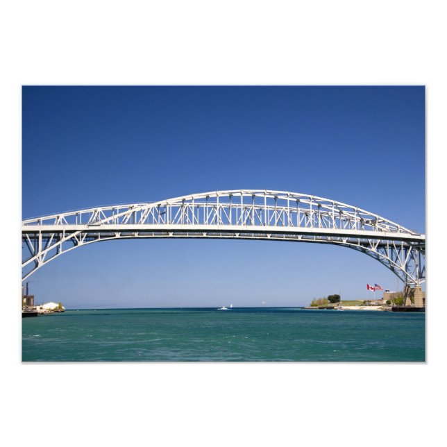 Die Blaue Wasserbrücke ist eine zweispurige Brücke Fotodruck (Vorne)