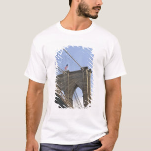 Die Brooklyn Bridge in New York City, New T-Shirt