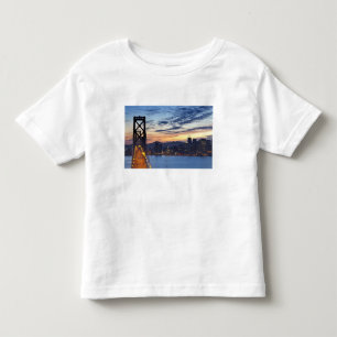 Die Bucht-Brücke von der Schatzinsel Kleinkind T-shirt
