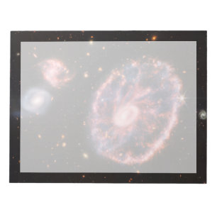 Die Cartwheel Galaxie und ihre Begleitgalaxien. Notizblock