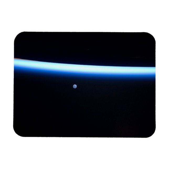 Die dünne Atmosphäre der Erde und ein blühender Mo Magnet (Horizontal)