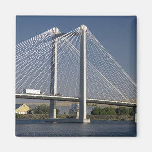 Die Ed Hendler Brücke überspannt den Columbia Ri Magnet