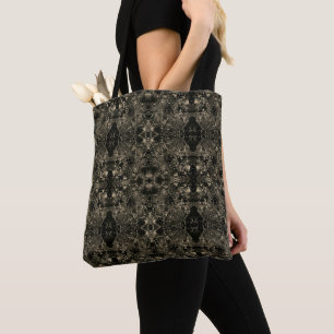 Die Einrichtung ist in sanften, klassischen Beiget Tasche