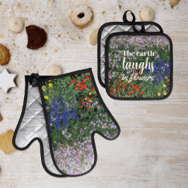 Die Erde lacht in Blume Garden Zitat Ofenhandschuh & Topflappen-Set