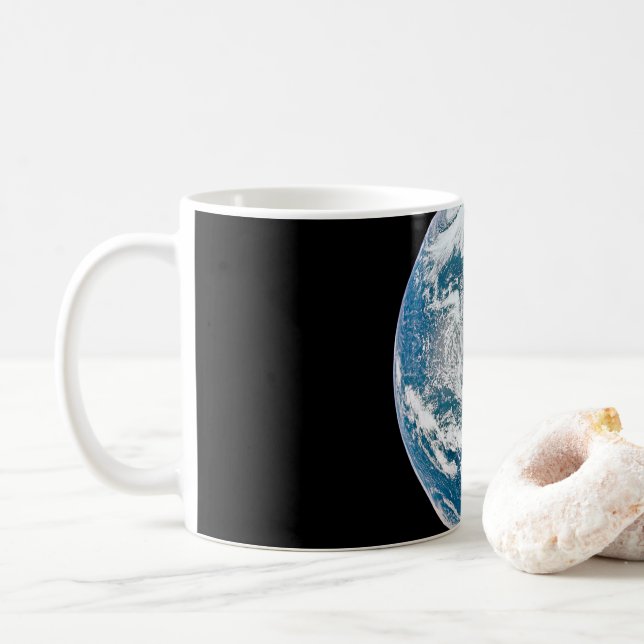 Die Erde wurde aus dem Apollo 13 Raumfahrzeug geno Kaffeetasse (Mit Donut)