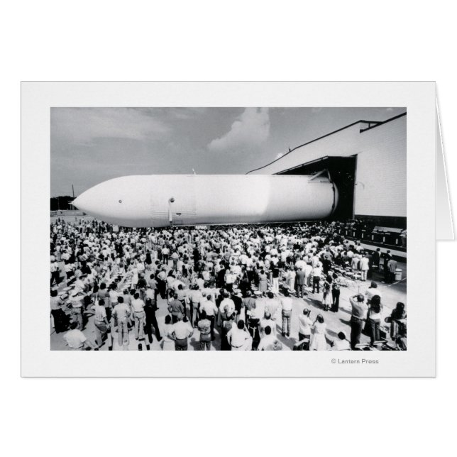 Die erste Außenkante der Raumfähre (Vorderseite (Horizontal))