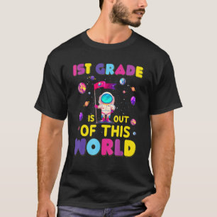 Die erste Klasse ist aus dieser Welt Niedlichen As T-Shirt
