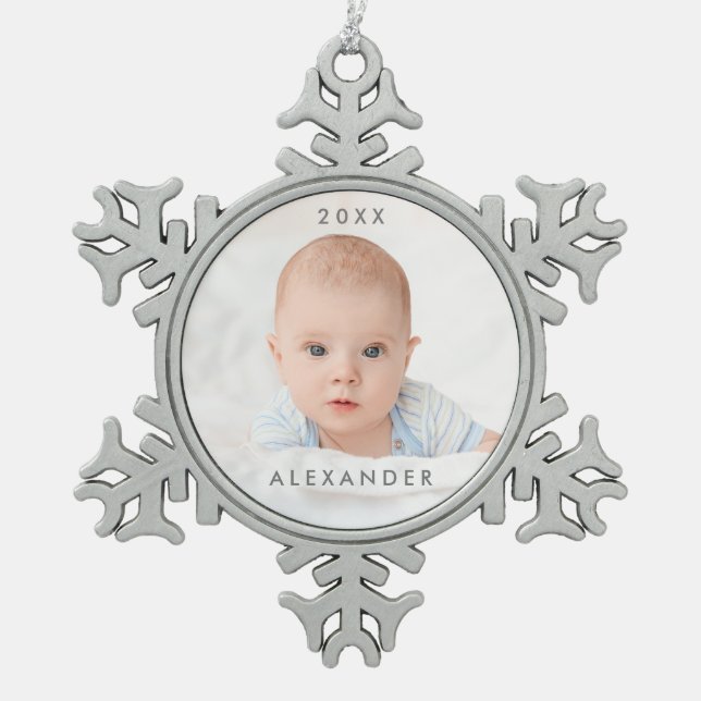 Die erste Weihnacht des Babys Schneeflocken Zinn-Ornament (Vorderseite)