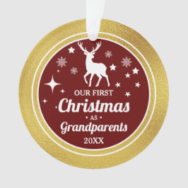 Die erste Weihnachtsfeier der Großeltern in golden Ornament