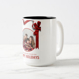 Die Familie Wilson wünscht Ihnen eine glückliche T Zweifarbige Tasse