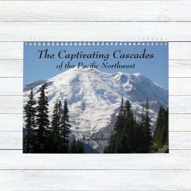 Die faszinierenden Kaskaden des Pazifiks im Nordwe Kalender (In Situ)