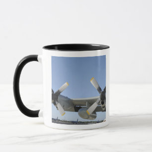 Die Flügel eines LC-130 Herkules Tasse