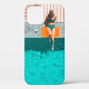 Die Frau liegt morgens neben dem Pool Case-Mate iPhone Hülle