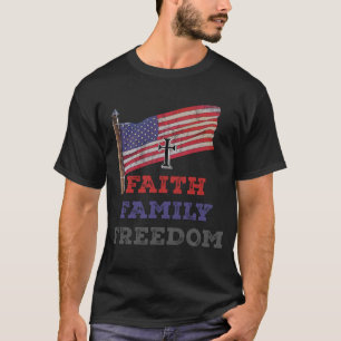 Die Freiheit der Familie überqueren mit der Flagge T-Shirt