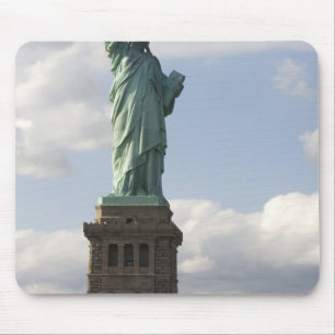 Die Freiheitsstatue auf Liberty Island in New Mousepad