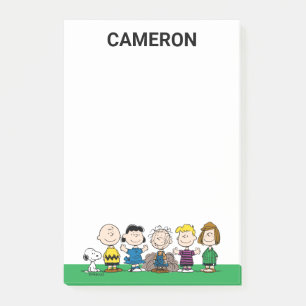 Die Freunde von Erdnüssen in einer Reihe Post-it Klebezettel