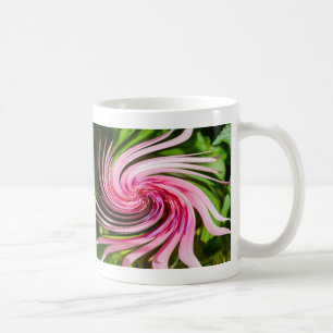 Die ganze Tasse des verschlungenen Kaffees