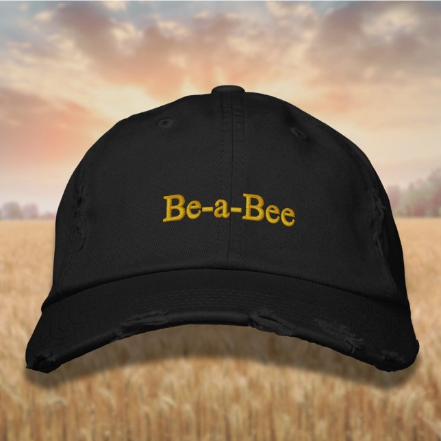 Die gelbe Bierschrift Bestickte Baseballkappe (Von Creator hochgeladen)