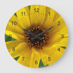 die gelben Blumen des Herbstes Große Wanduhr