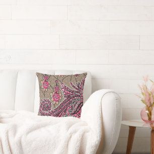 die Gestaltung eines rosa-braunen Paisley-Musters Kissen