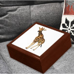 Die Giraffe Schmuckschachtel<br><div class="desc">Dieses süße Design zeichnet sich durch eine junge Rothschilds Giraffe aus.</div>