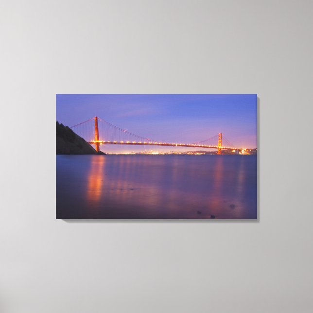Die Golden Gate Bridge bei Dämmerung von Kirby Cov Leinwanddruck (Vorderseite)