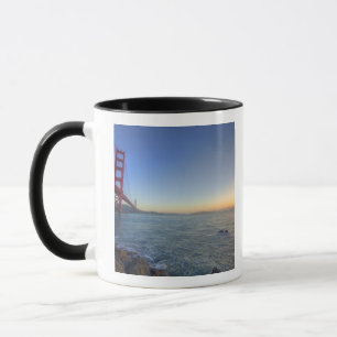 Die Golden Gate Bridge bei Sonnenaufgang von Fort Tasse