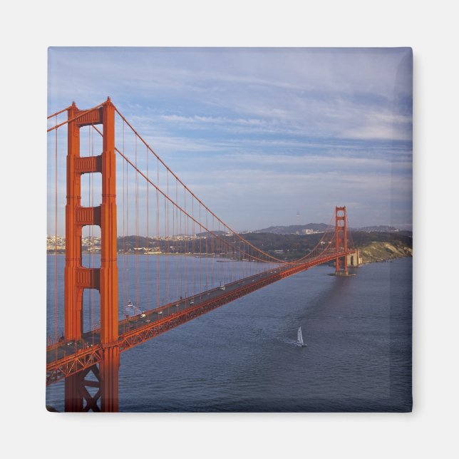 Die Golden Gate Bridge vom Marin Magnet (Vorne)