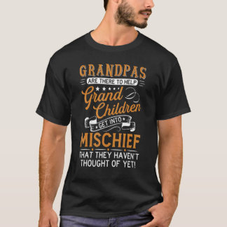 Die Grandpas helfen den Grosskindern beim Einstieg T-Shirt