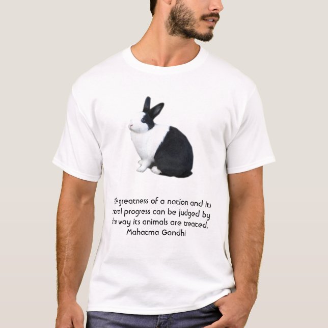 Die Größe einer Nation kann übrigens beurteilt T-Shirt (Vorderseite)